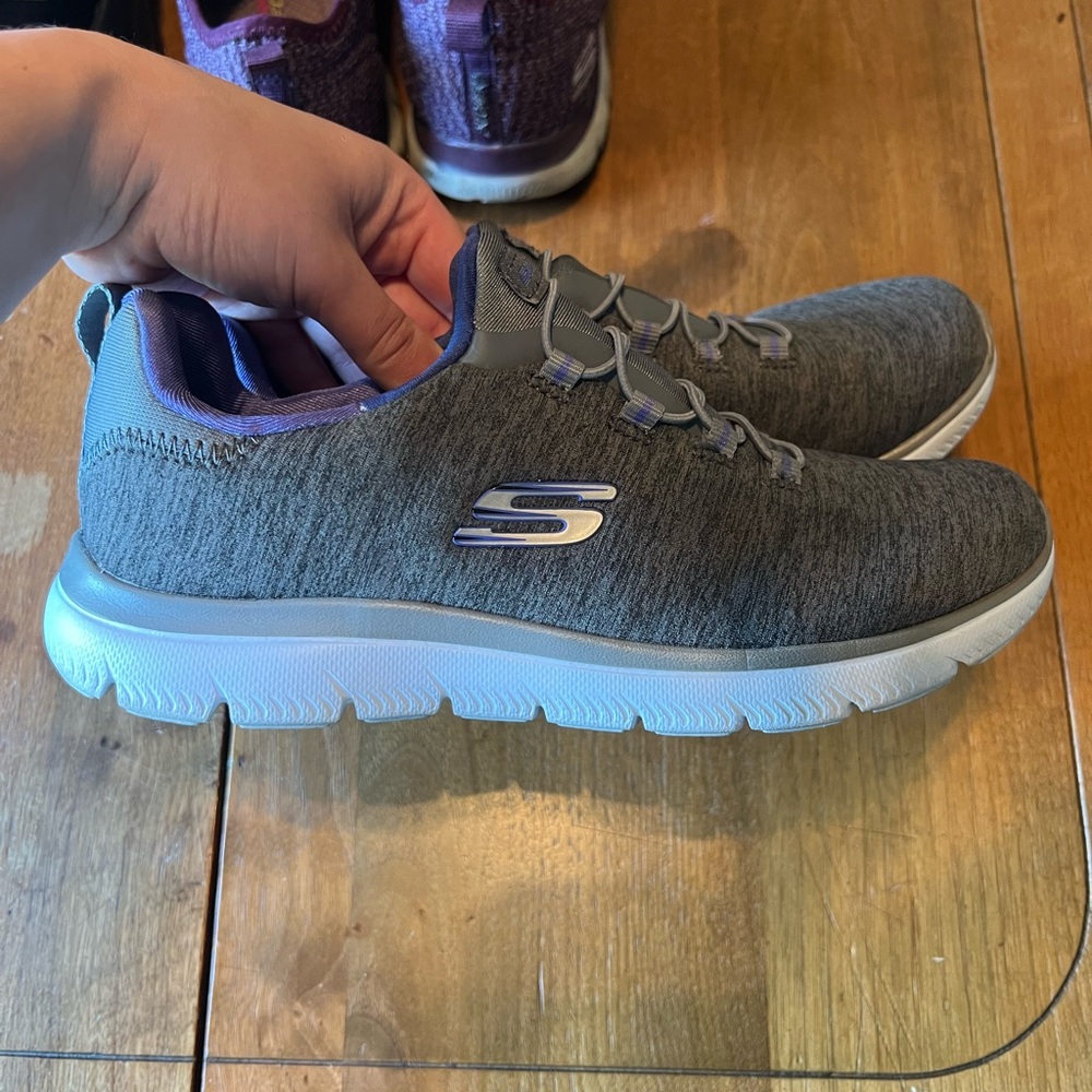 Women’s 6.5 Skechers